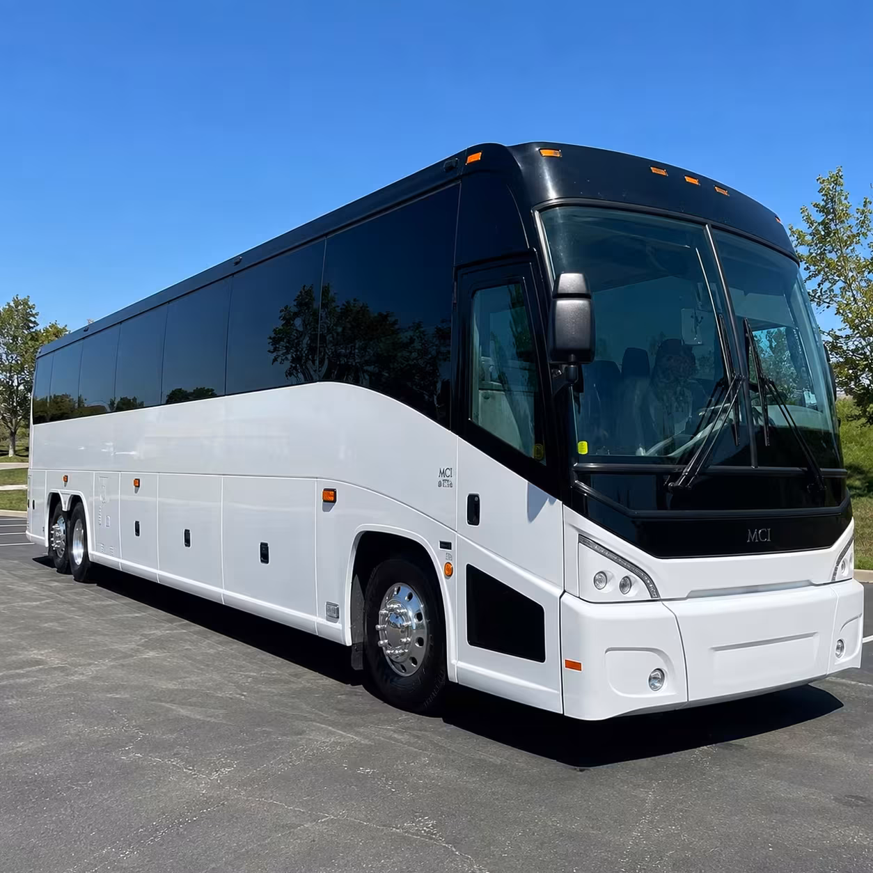 corporate airport shuttle buses for kent business travelers