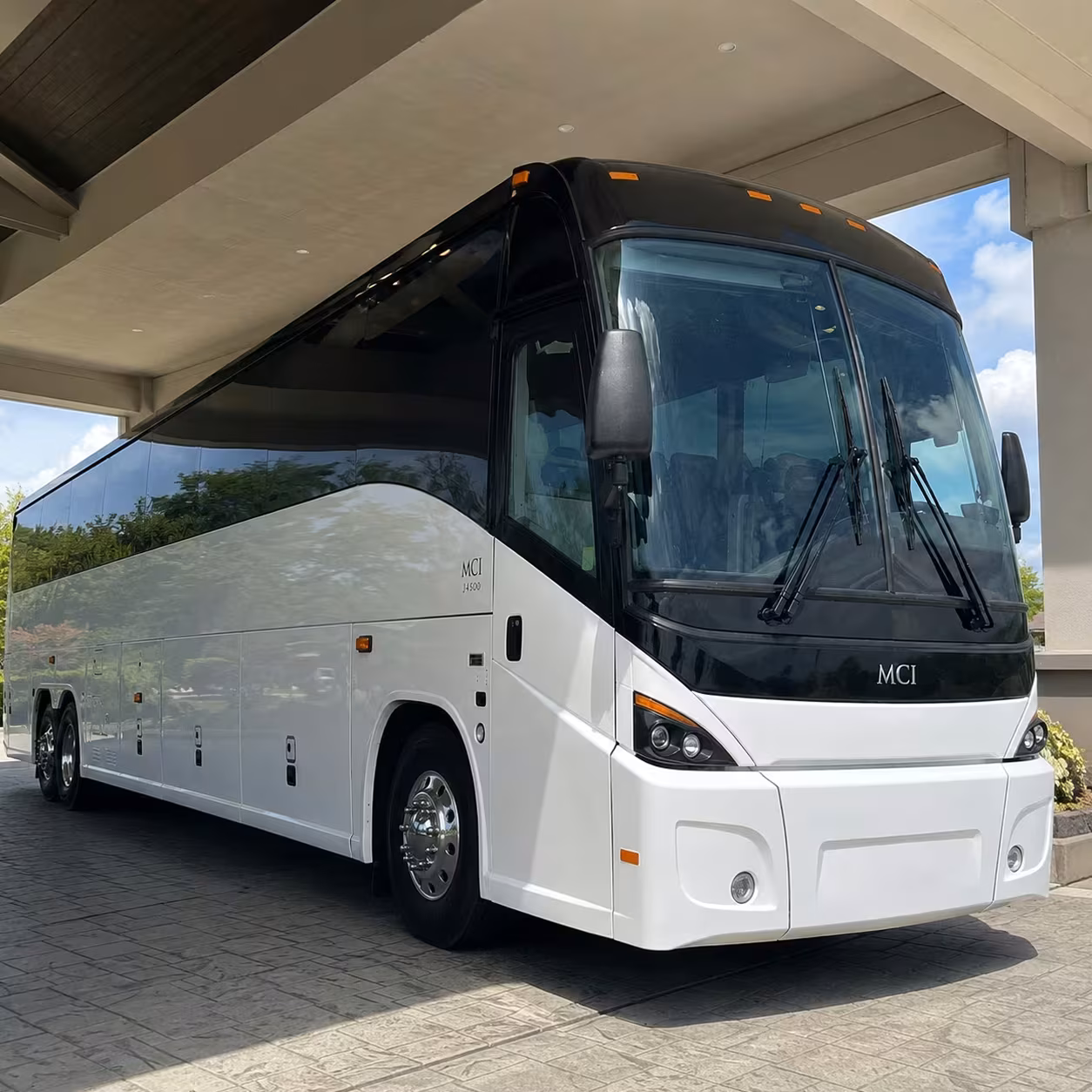 kent valley employee bus rentals for warehouse and plant teams